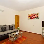 Feriehus 5 Bedroom Lovely In Trogir