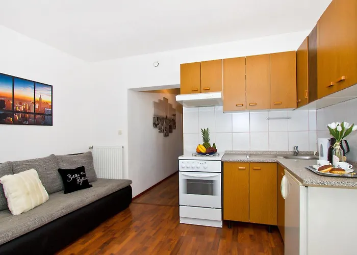 5 Bedroom Lovely In Будинок відпочинку Трогір
