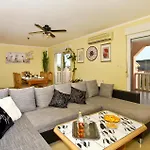 펜션 5 Bedroom Lovely In *