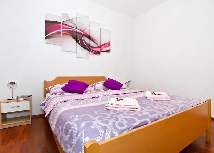 度假居 5 Bedroom Lovely In